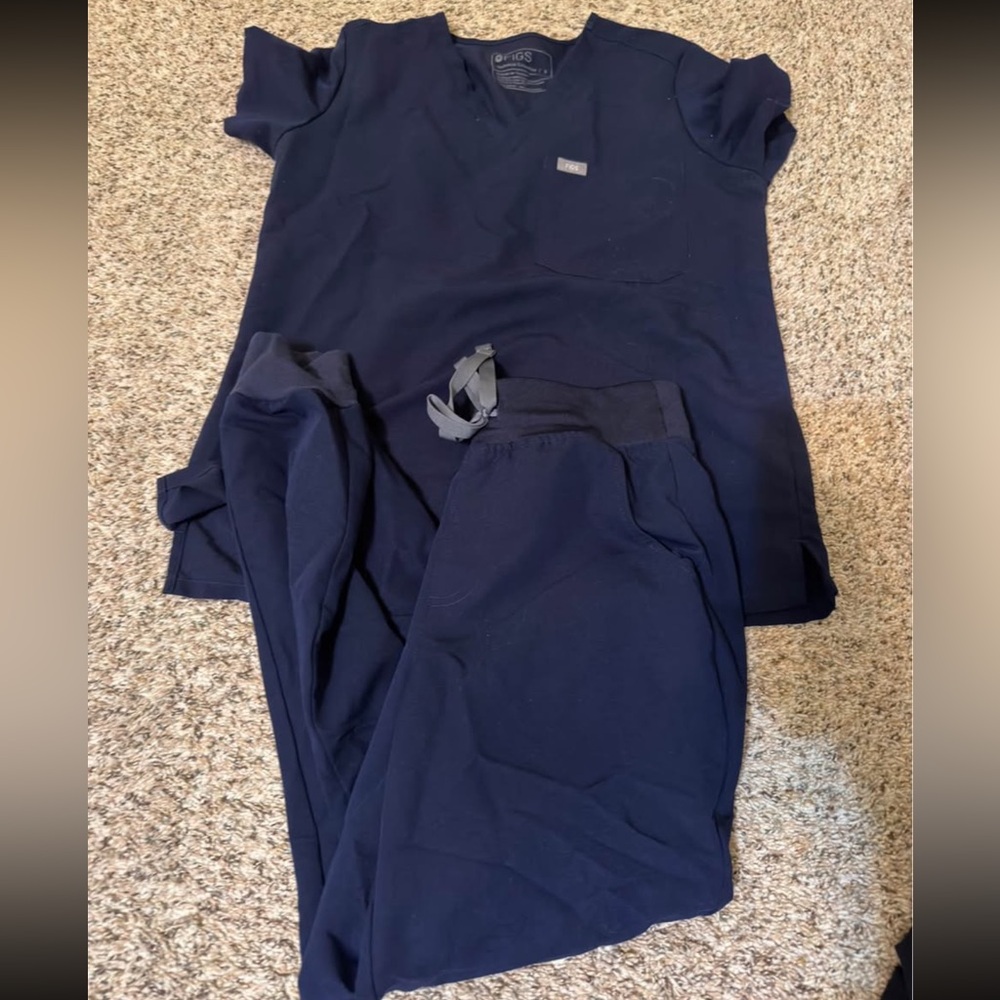 Figs Navy Scrub Set